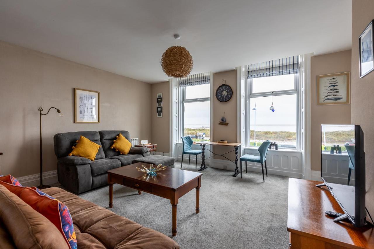 Beach View - Amazing Sea Views Lytham St Annes Exterior photo